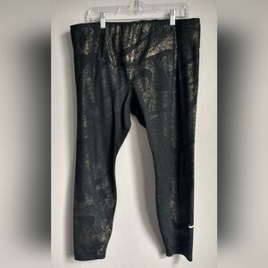 Nike 2X Black and Gold Patterned Leggings